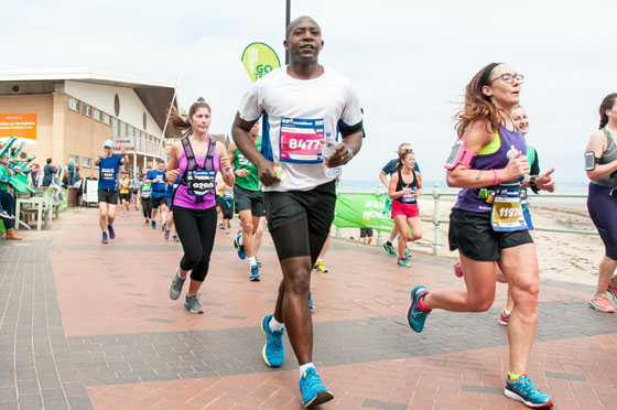 Edinburgh Marathon runners